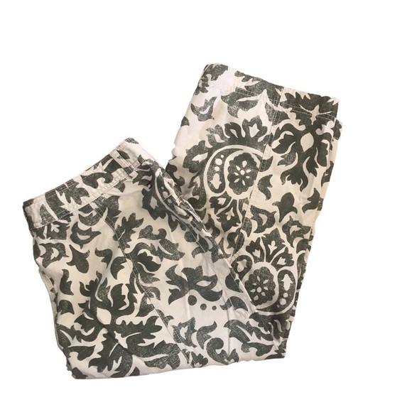 Tommy Hilfiger Crop Pant Sz. 14P Fleur De Lis Print Tan Olive Green 100% Cotton - Picture 2 of 4